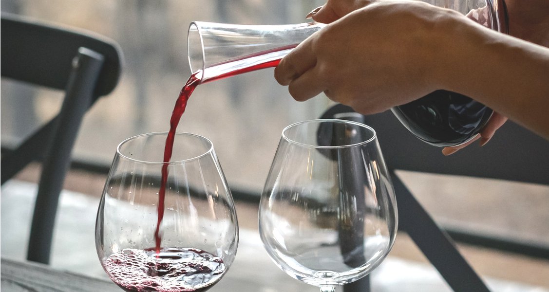 How to experiment with wine